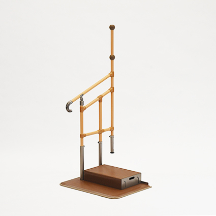 あがりかまち用たててすり　ステップ台付　片手すり