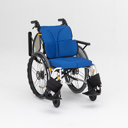 Panasonic 自走式 多機能 ノーパンクタイヤ 車椅子 ライクルR 用具詳細