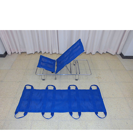 障害児（者）向け入浴用洗い台「くるみ」