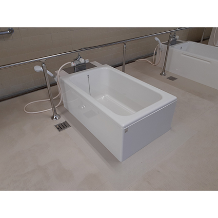 施設用FRP個浴槽（深型）