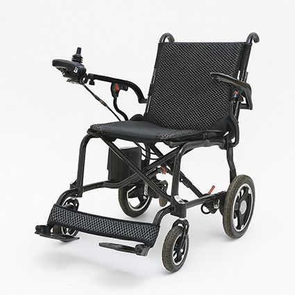軽量折り畳み式電動車いす　カルモ