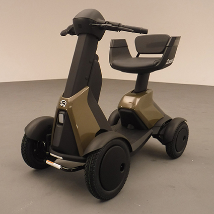 e−SNEAKER（介護保険対応モデル、カラー仕様）